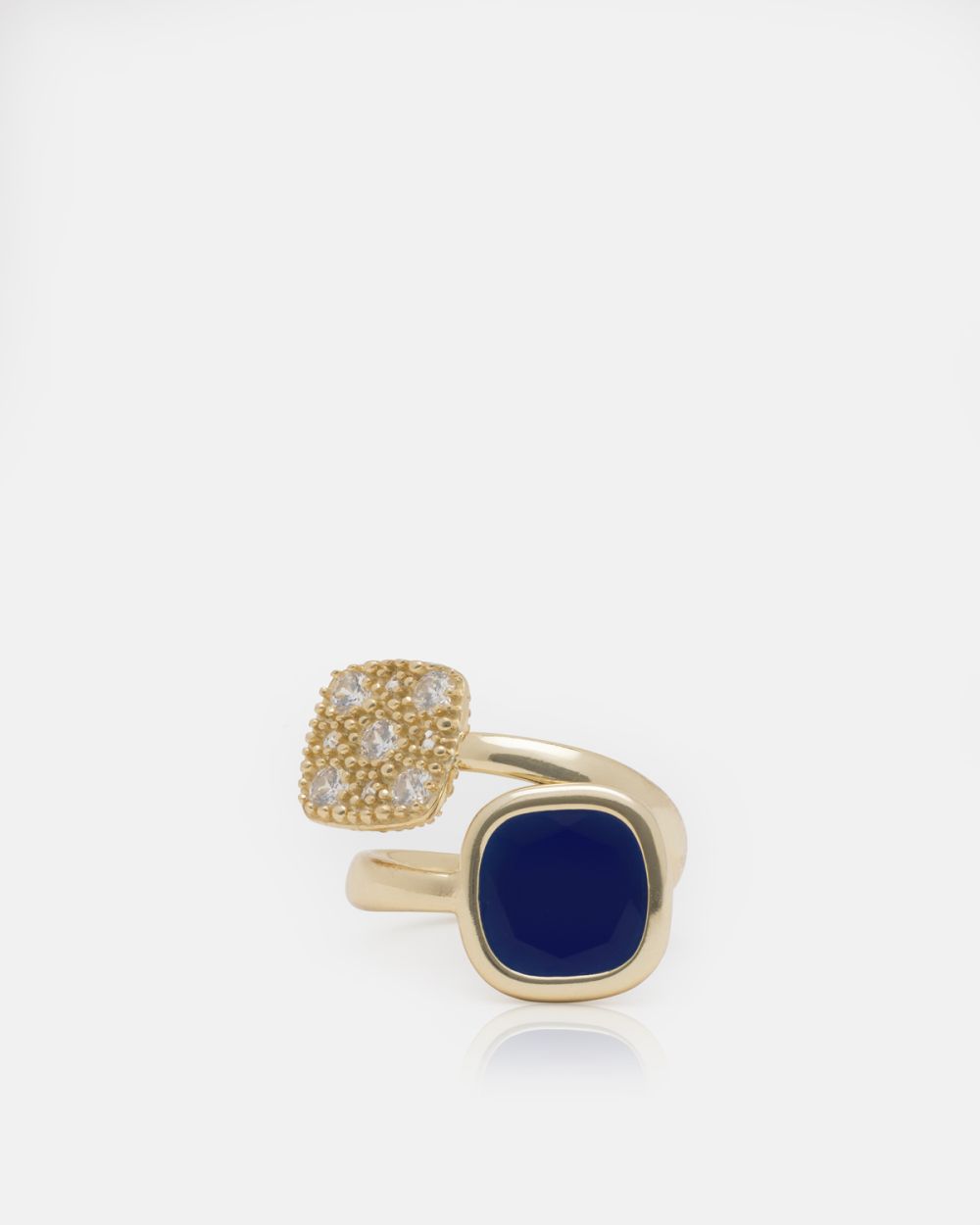 Superb Ring in Gold Plated Silver with Zirconias