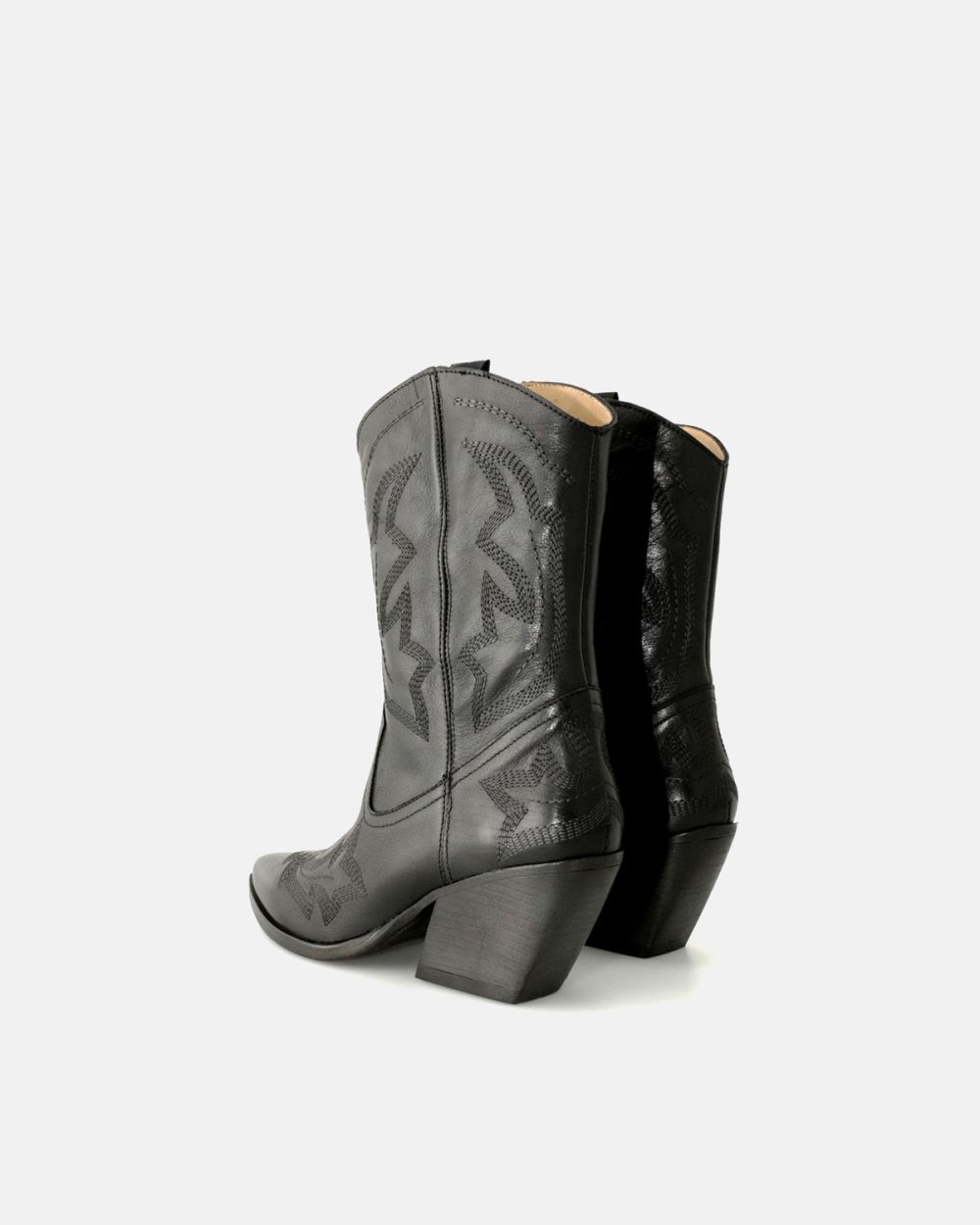 Cabbage Leather Black Mid Boot