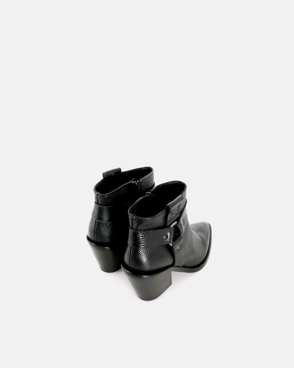 Cabbage Leather Low Boot With Ring