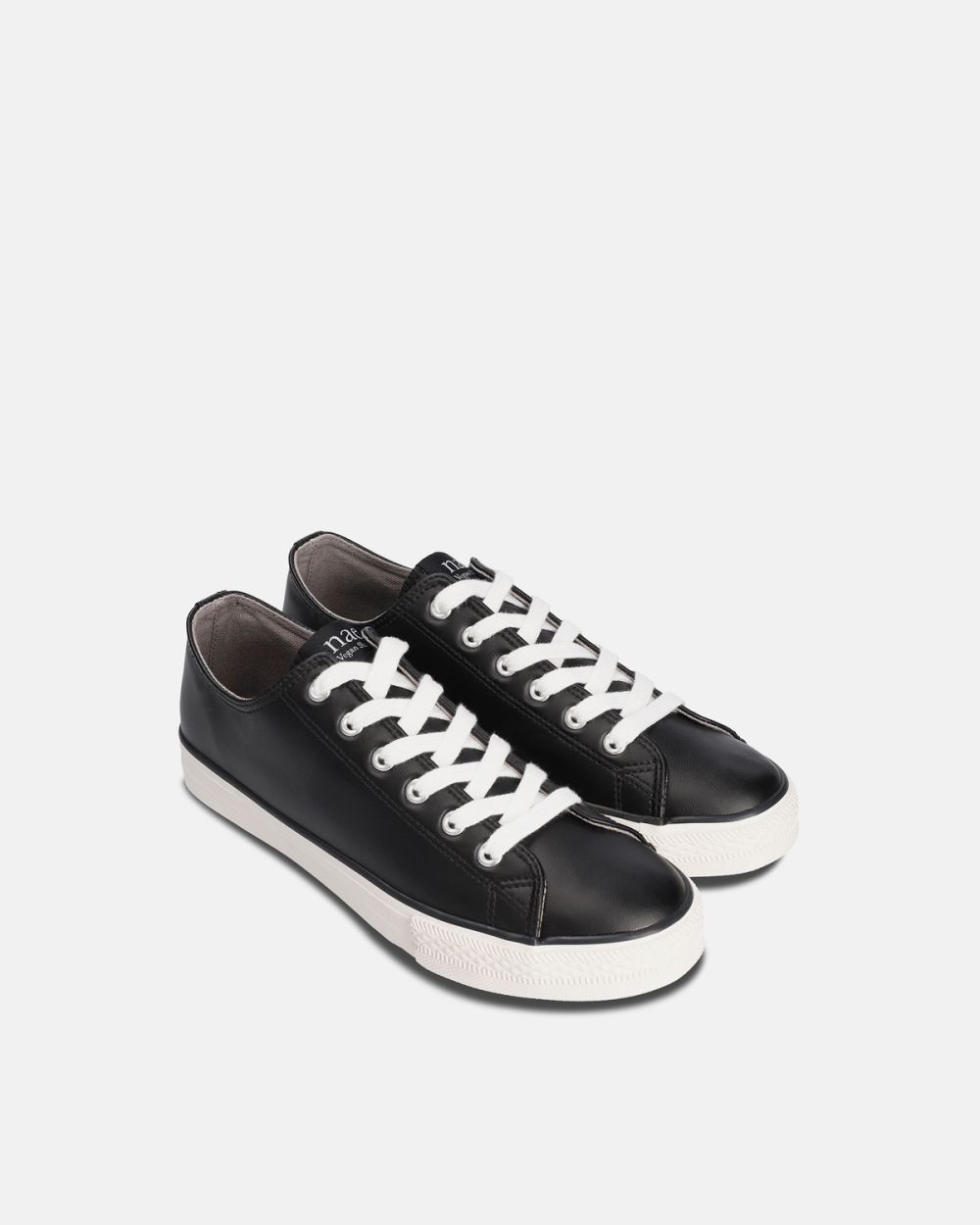 Clove Black vegan Low Top sneakers Lace-Up