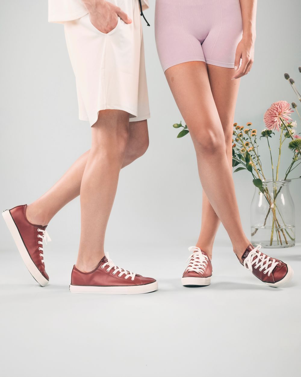 Clove Red vegan Low Top sneakers Lace-Up