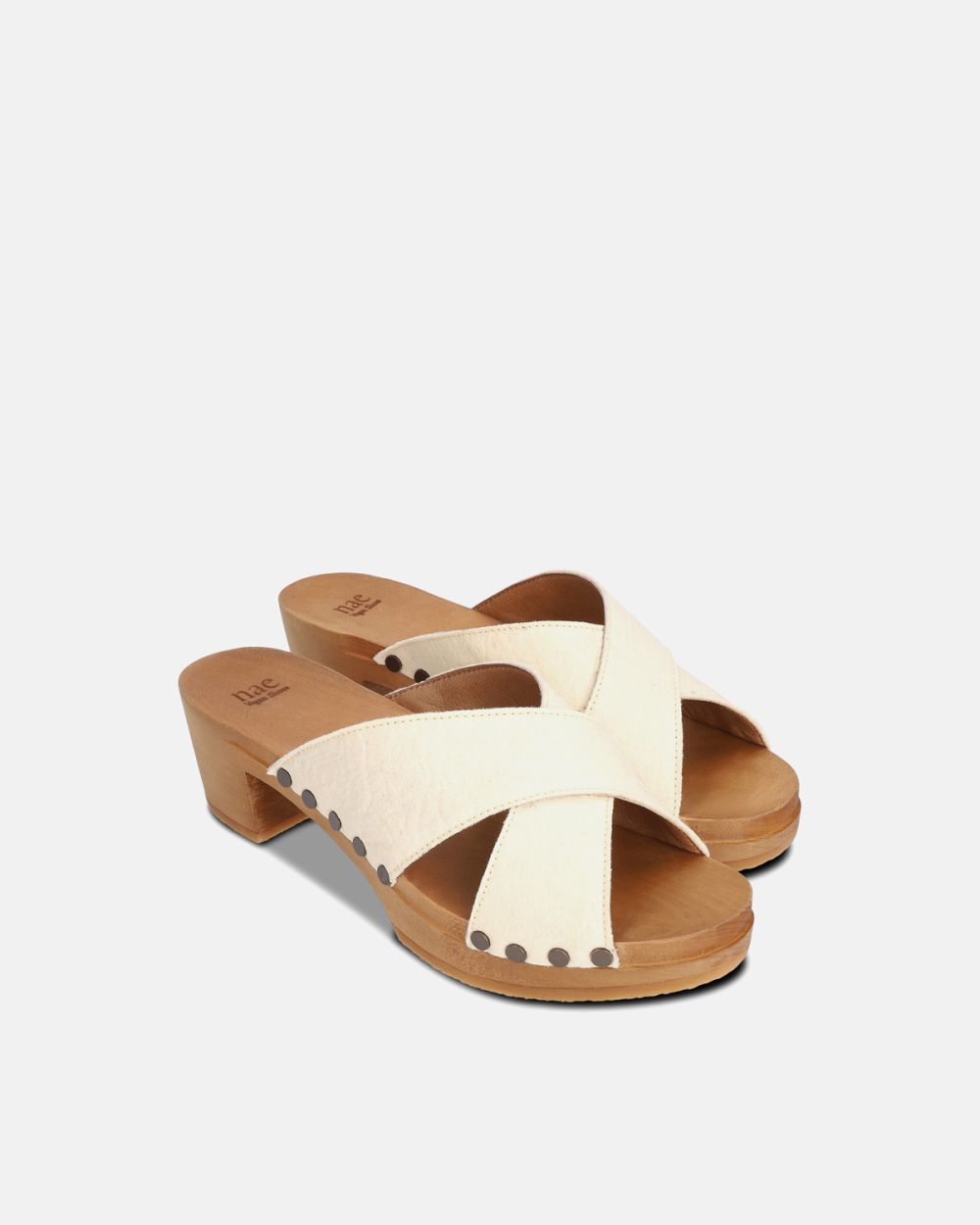 Daphne Piñatex Vegan heel Criss-Cross Sandals