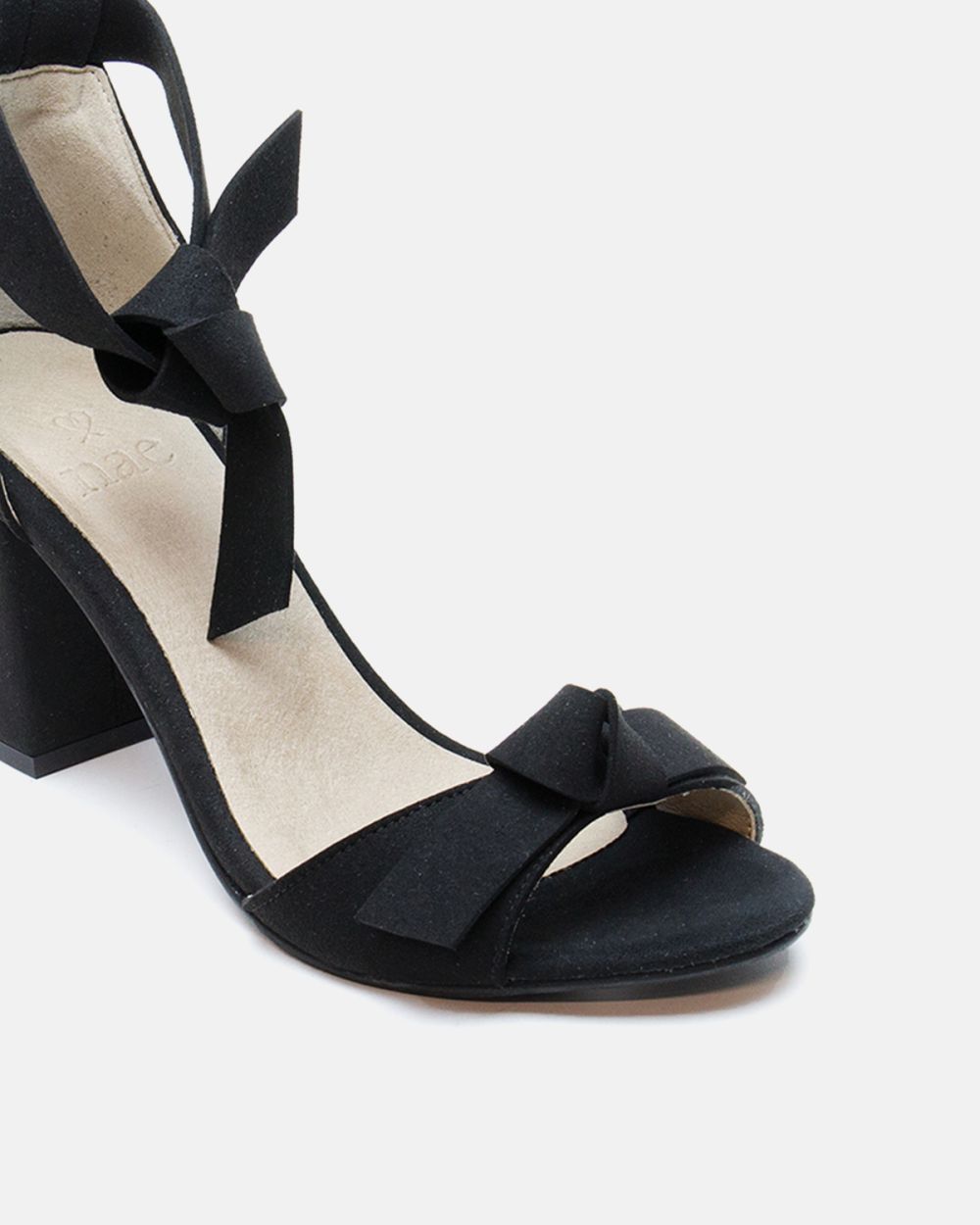 Estela - Black ankle strap sandal