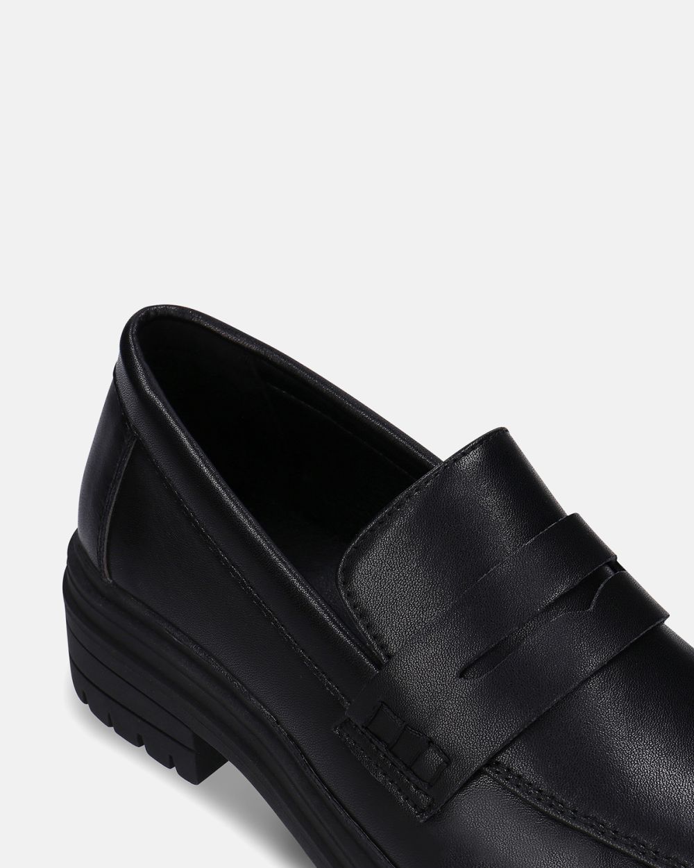 Fiore Black vegan loafer chunky sole